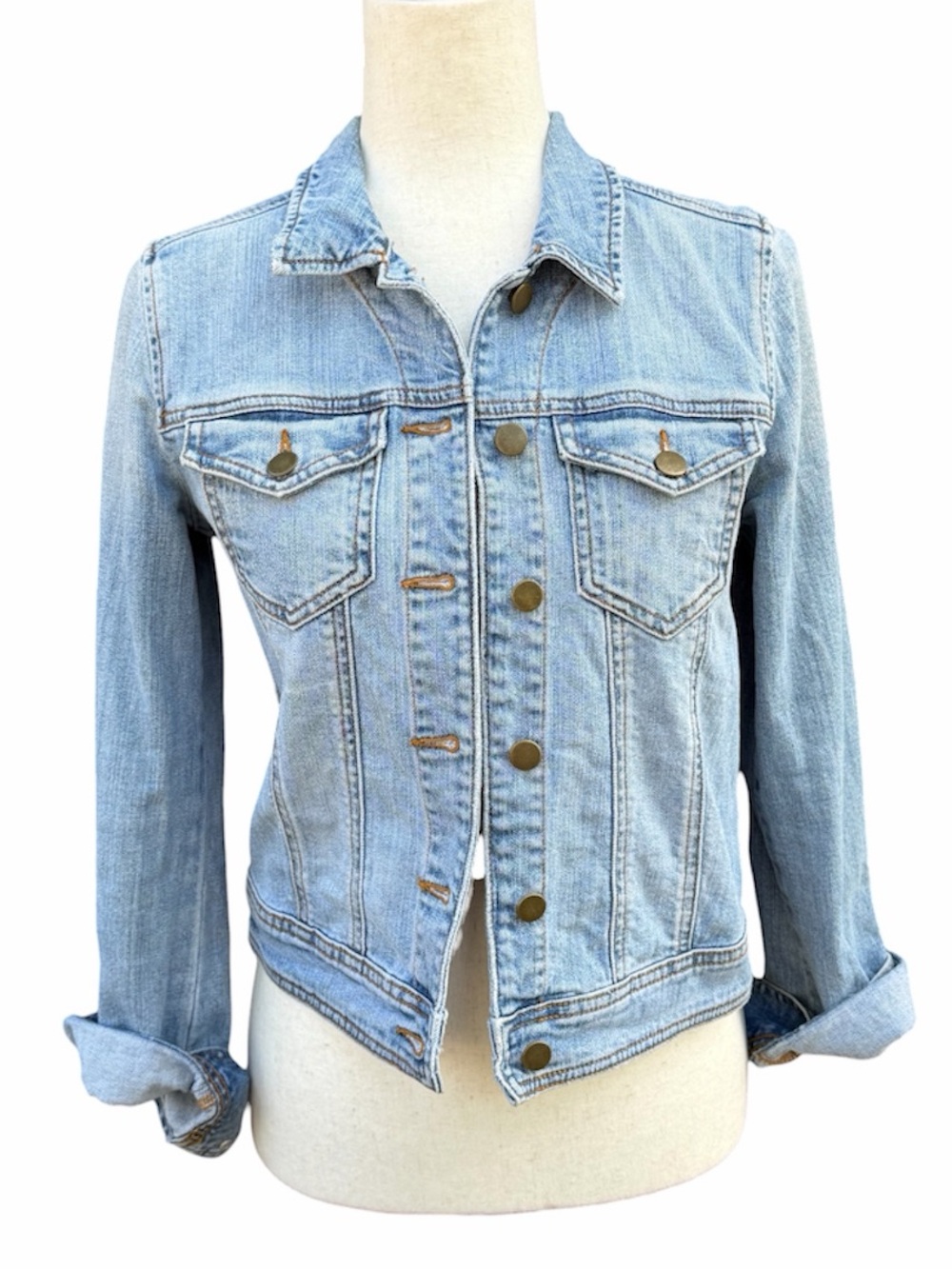 Rubbish Classic 90s style Light Wash broken in Denim Jacket - Women Small